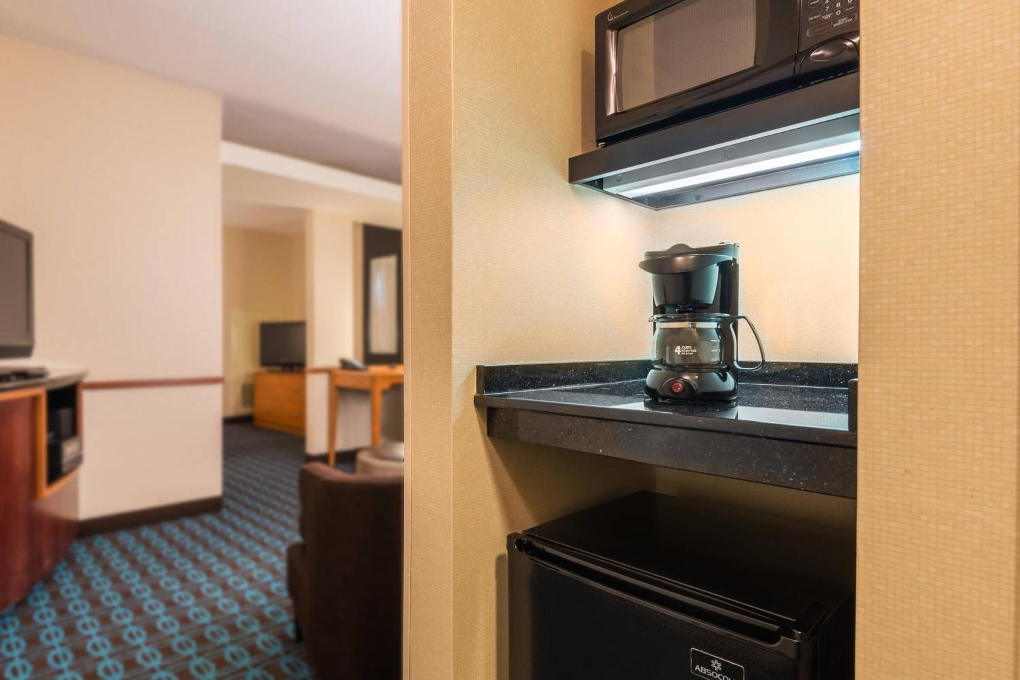Fairfield Inn & Suites - Buffalo Airport Cheektowaga Zewnętrze zdjęcie